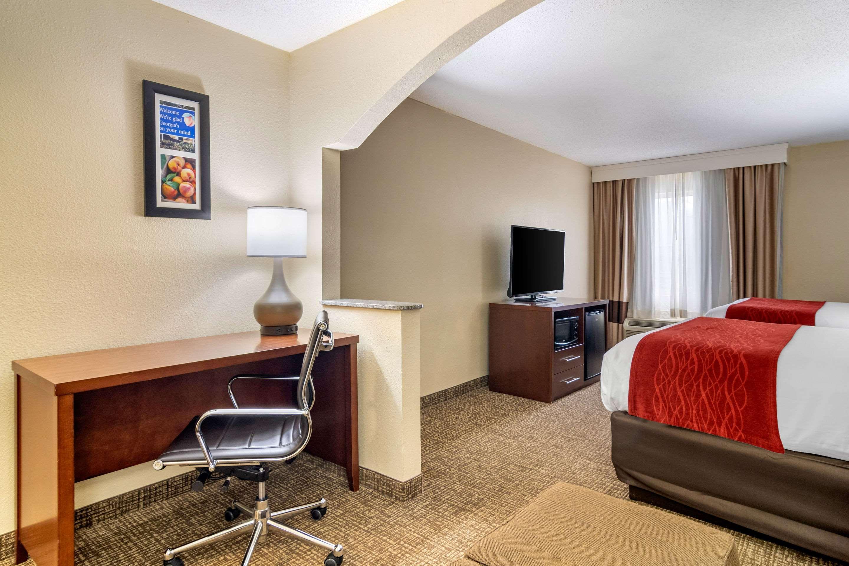 Comfort Inn & Suites Macon North I-75 Buitenkant foto