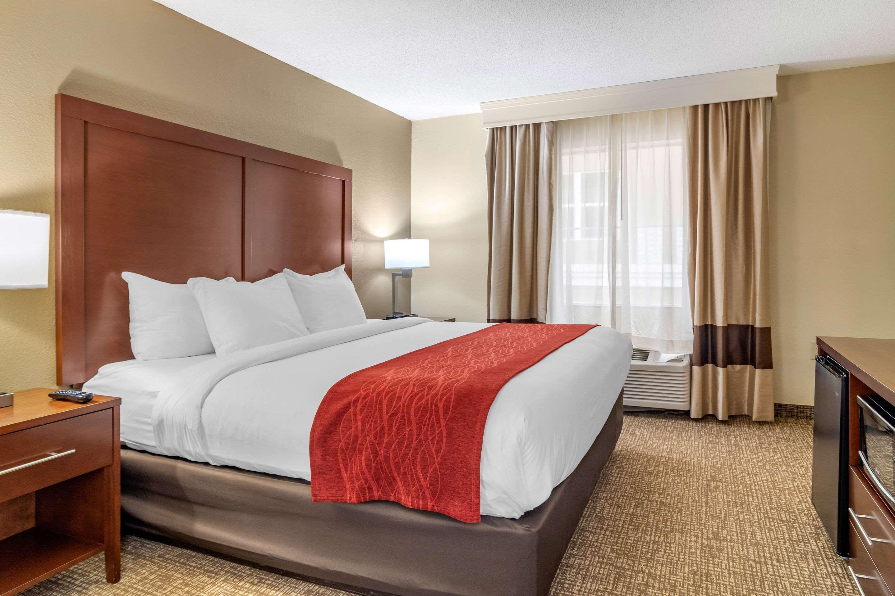 Comfort Inn & Suites Macon North I-75 Buitenkant foto