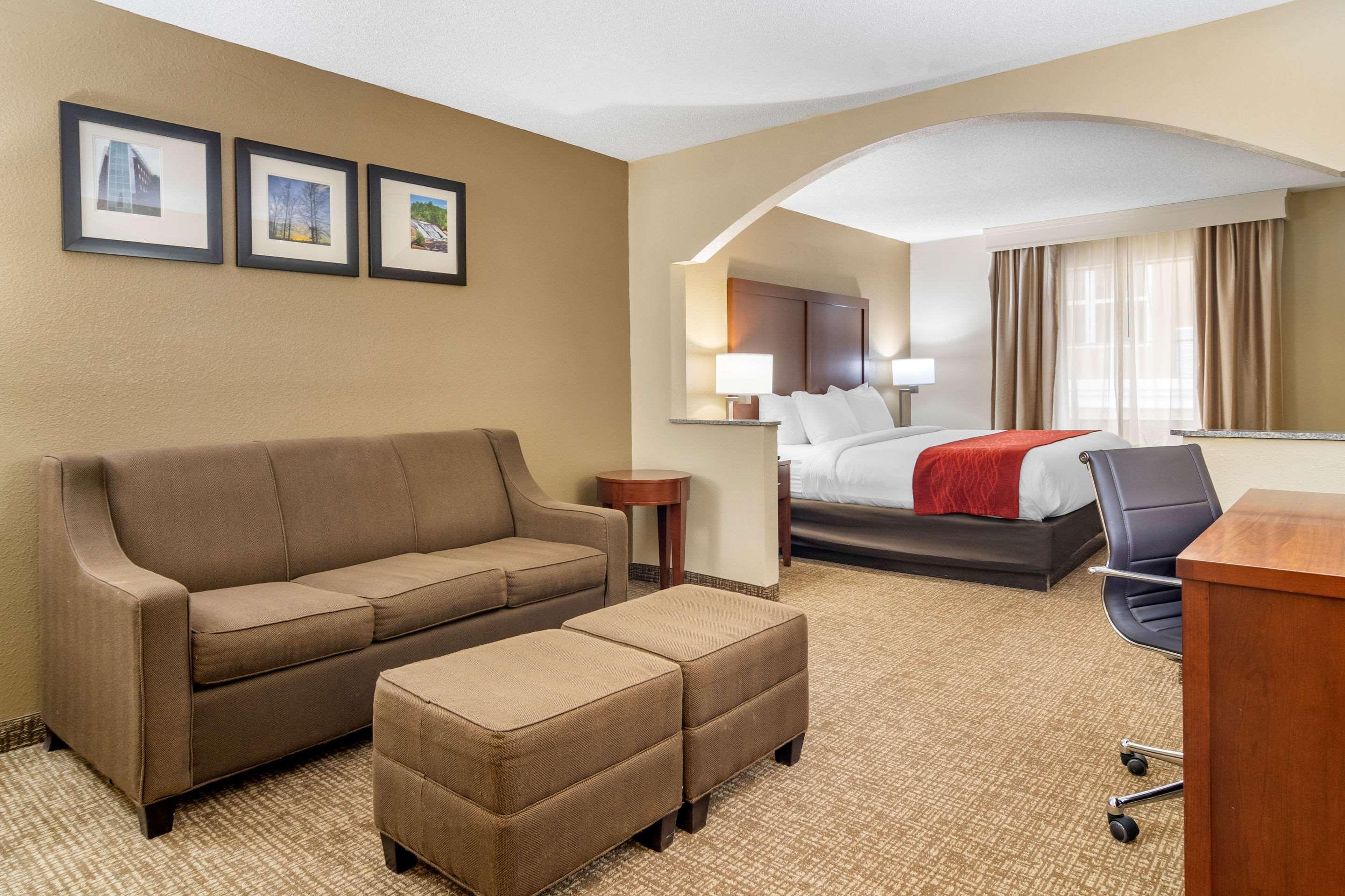 Comfort Inn & Suites Macon North I-75 Buitenkant foto