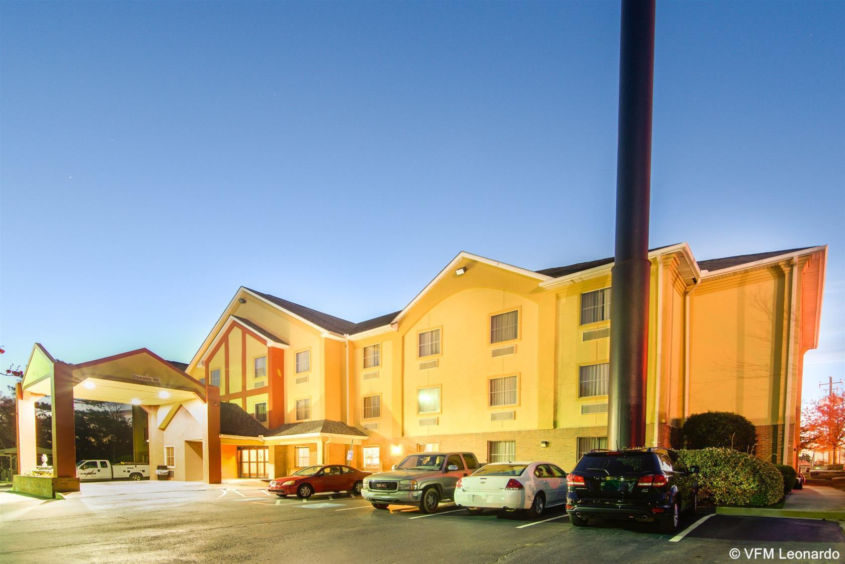 Comfort Inn & Suites Macon North I-75 Buitenkant foto