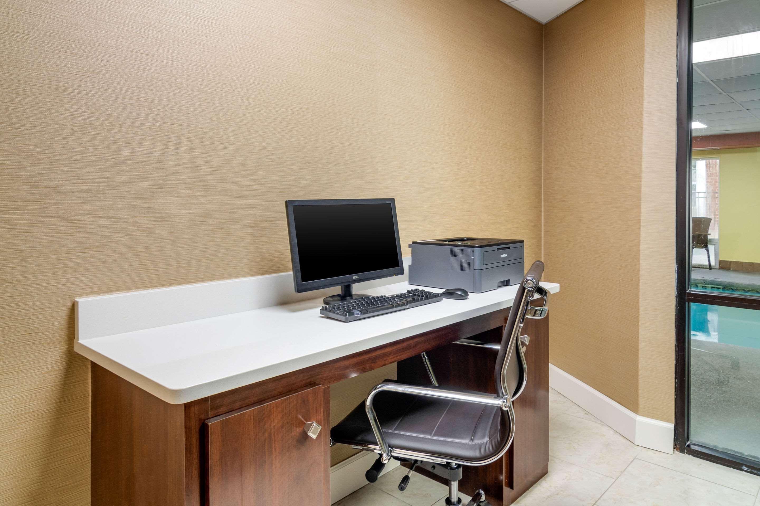 Comfort Inn & Suites Macon North I-75 Buitenkant foto