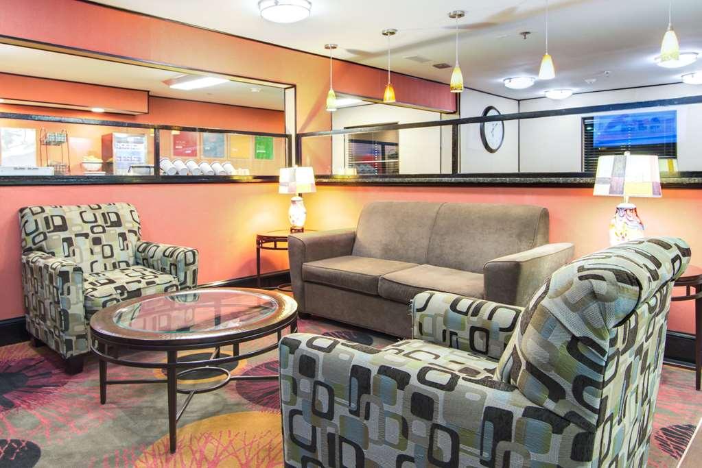 Comfort Inn & Suites Macon North I-75 Interieur foto